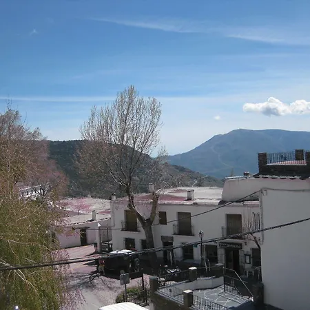 El Cascapenas De La Alpujarra Guest house *